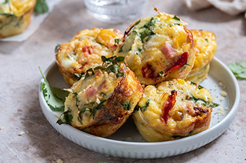 mini spinach and ham cheesy frittatas